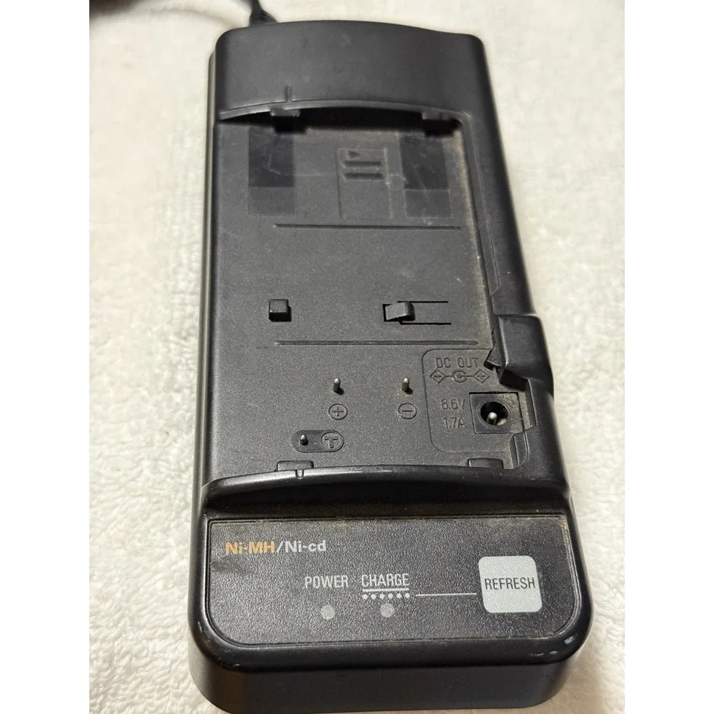 Thomson Consumer Electronics CPS801A Battery Charger AC Adapter 6.5V 1.3A Dock